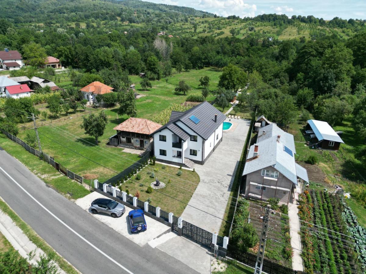 Pensiunea Happy Day Horezu Exterior foto