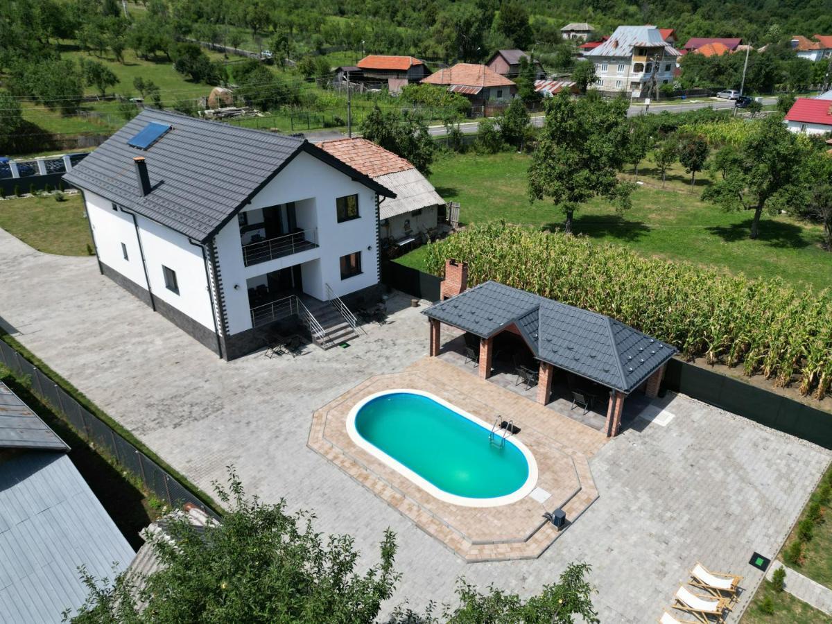 Pensiunea Happy Day Horezu Exterior foto