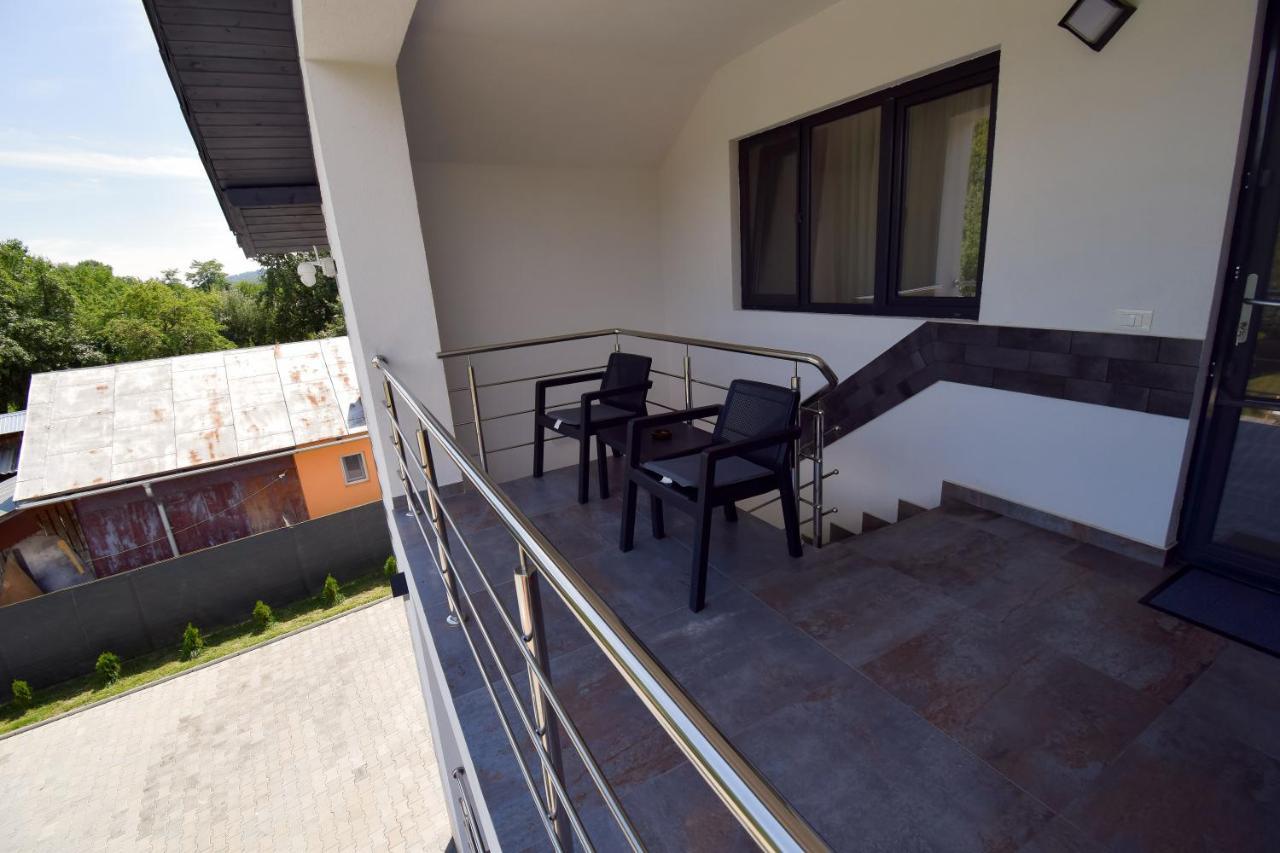 Pensiunea Happy Day Horezu Exterior foto