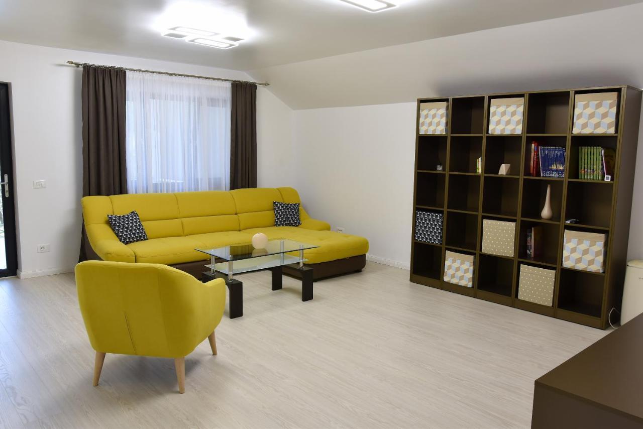Pensiunea Happy Day Horezu Exterior foto